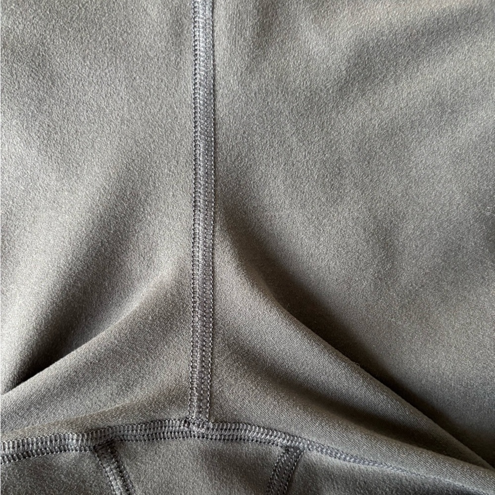 Nobull Crop Matte Gray Legging Size M High~Rise Active Workout Yoga Gym Athletic - Picture 6 of 6